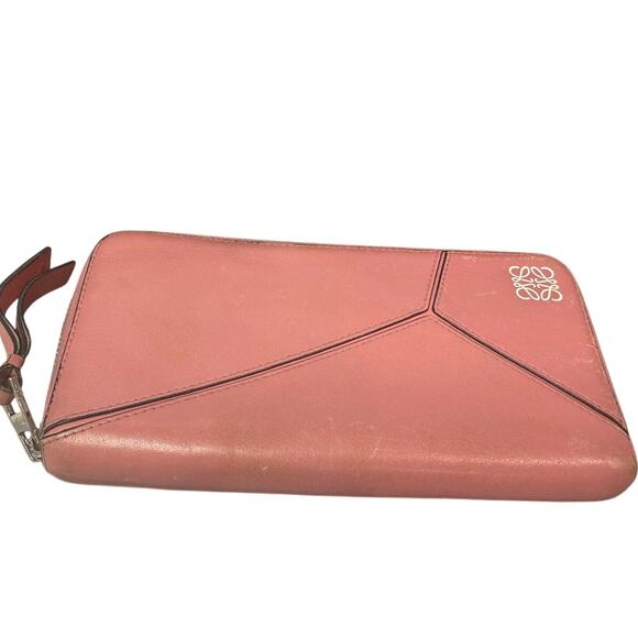 Loewe Soft Pink Puzzle Long Continental Wallet*Zip around*Pre-Loved Wallet - Picture 1 of 8